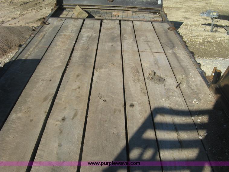 image for item J2965 2006 Travalong equipment trailer