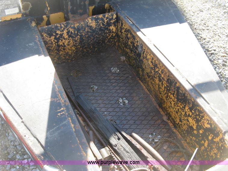 image for item J2966 1979 Trail-Eze equipment trailer