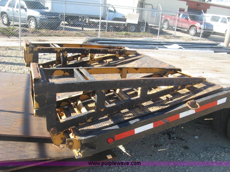 image for item J2966 1979 Trail-Eze equipment trailer