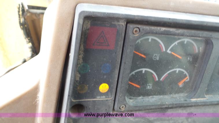 image for item J4636 1997 Caterpillar 938F wheel loader