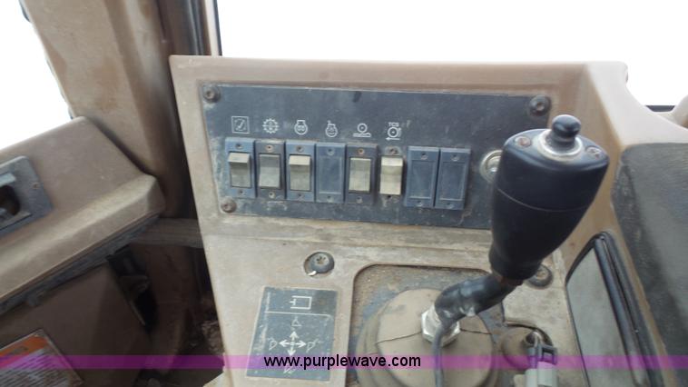 image for item J4636 1997 Caterpillar 938F wheel loader