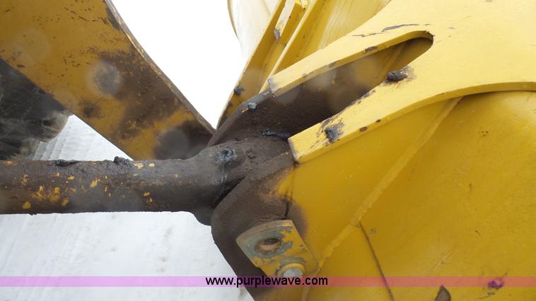image for item J4636 1997 Caterpillar 938F wheel loader