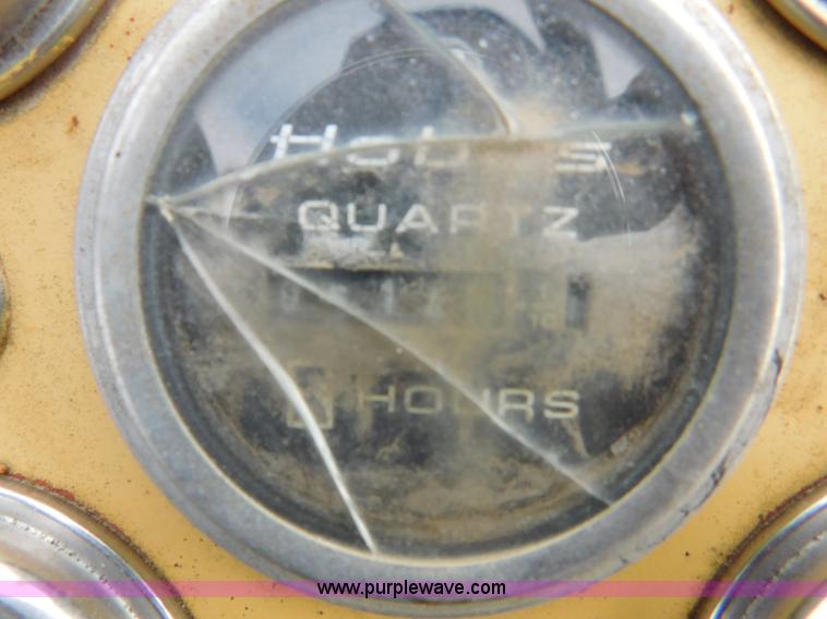 image for item J7393 Caterpillar PS-130 pneumatic roller