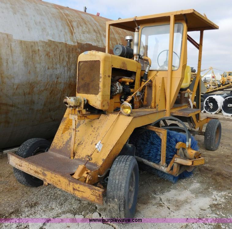 image for item J7397 1973 Broce C broom