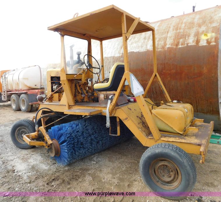 image for item J7397 1973 Broce C broom