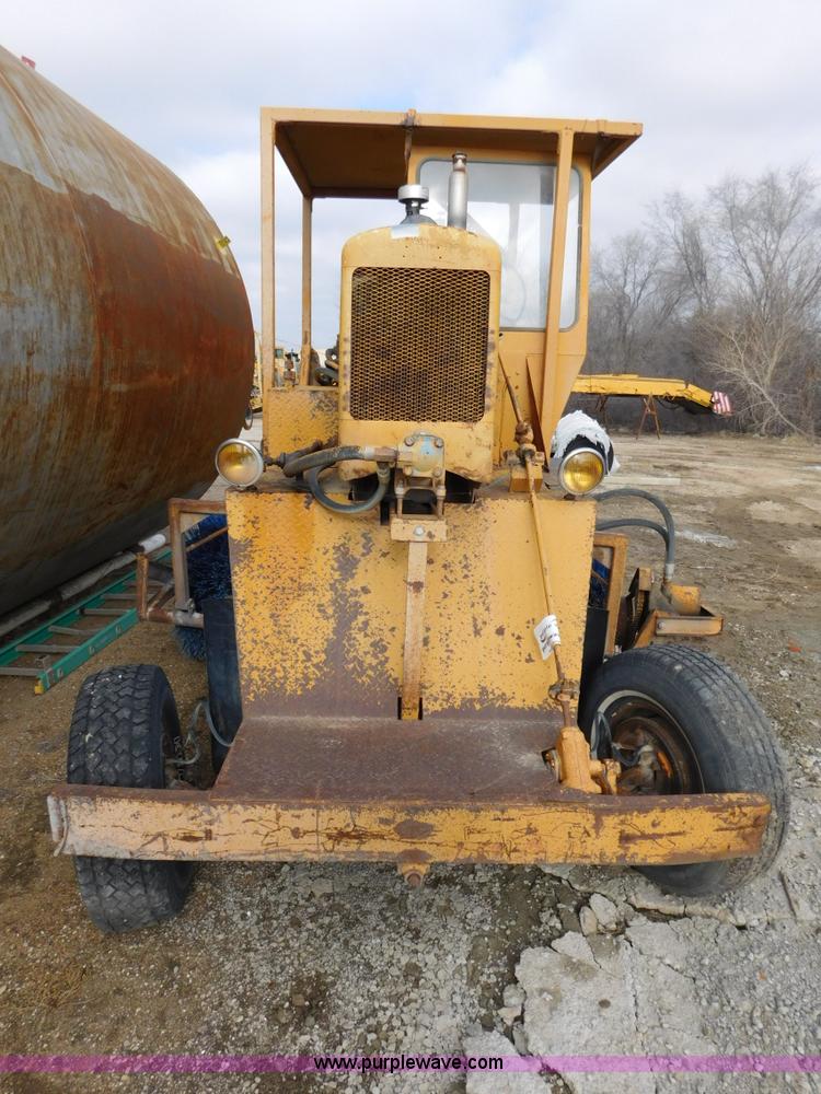 image for item J7397 1973 Broce C broom