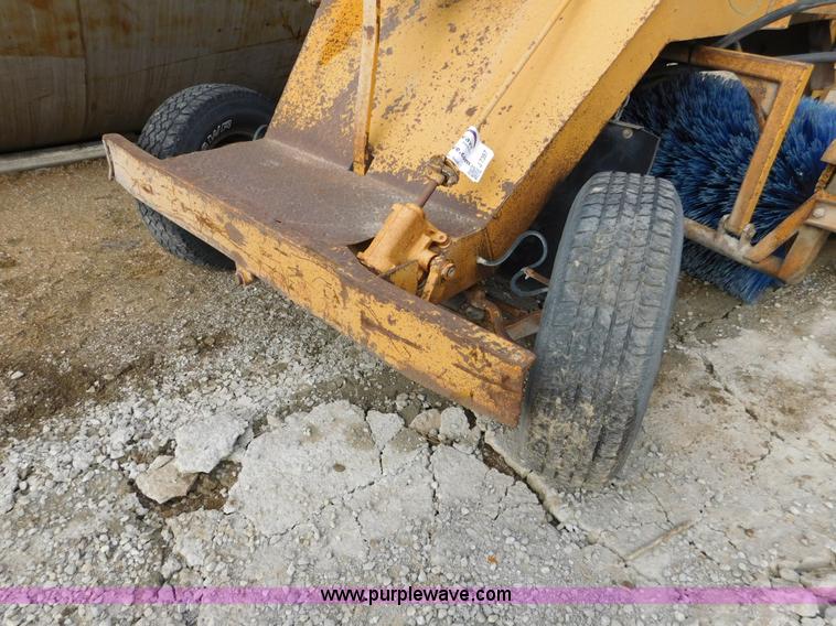 image for item J7397 1973 Broce C broom