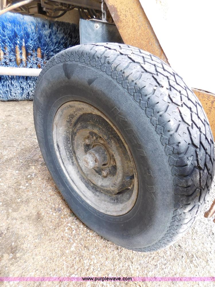 image for item J7397 1973 Broce C broom