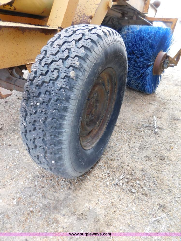 image for item J7397 1973 Broce C broom