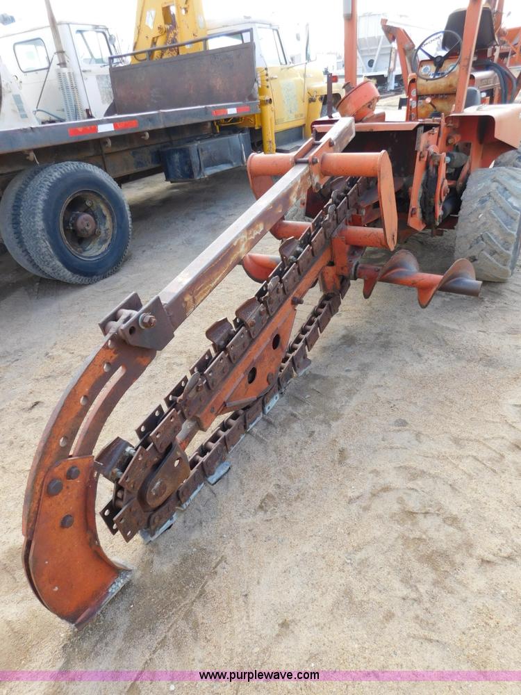 image for item J7404 1977 Ditch Witch R65G-2 trencher