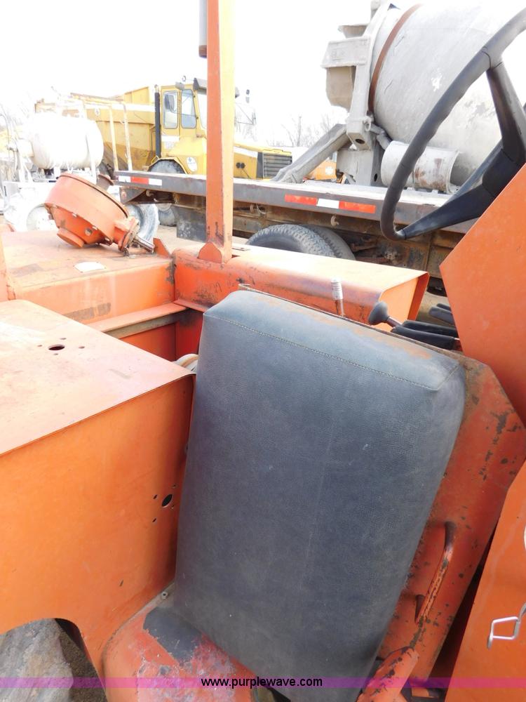 image for item J7404 1977 Ditch Witch R65G-2 trencher