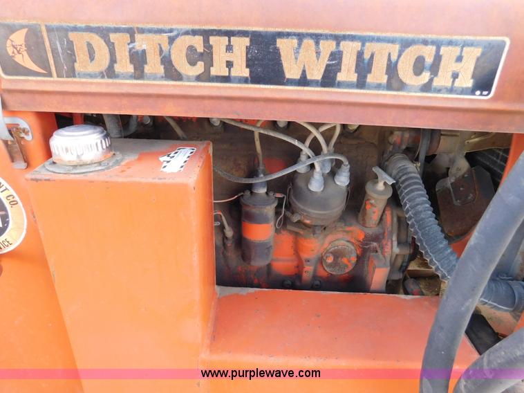 image for item J7404 1977 Ditch Witch R65G-2 trencher