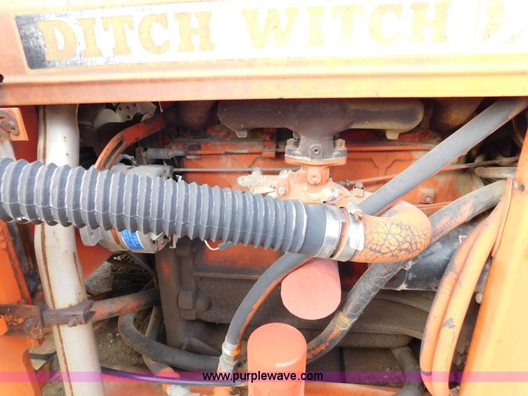 image for item J7404 1977 Ditch Witch R65G-2 trencher