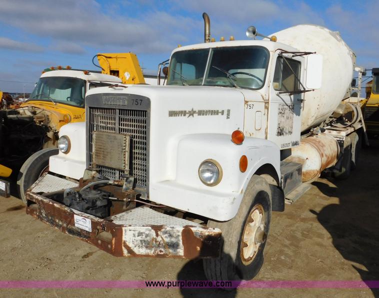 image for item J7406 1975 White Western Star ready mix truck