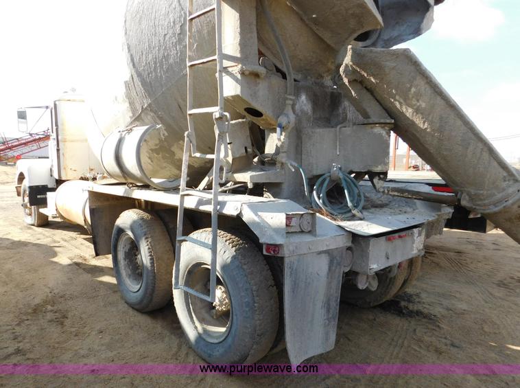 image for item J7406 1975 White Western Star ready mix truck