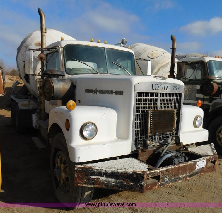 image for item J7406 1975 White Western Star ready mix truck