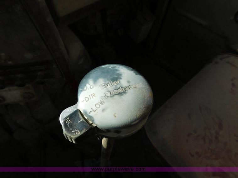 image for item J7406 1975 White Western Star ready mix truck