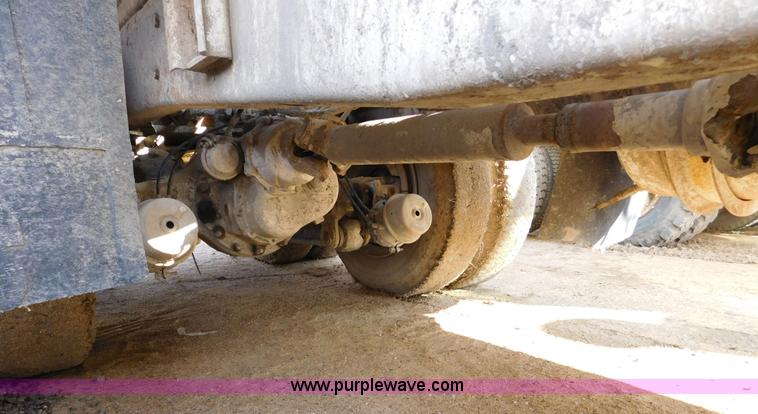 image for item J7406 1975 White Western Star ready mix truck