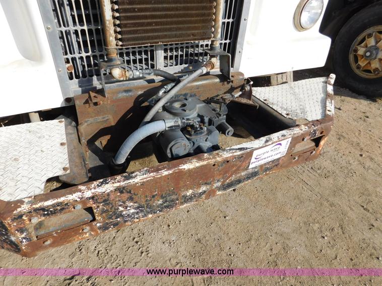 image for item J7406 1975 White Western Star ready mix truck