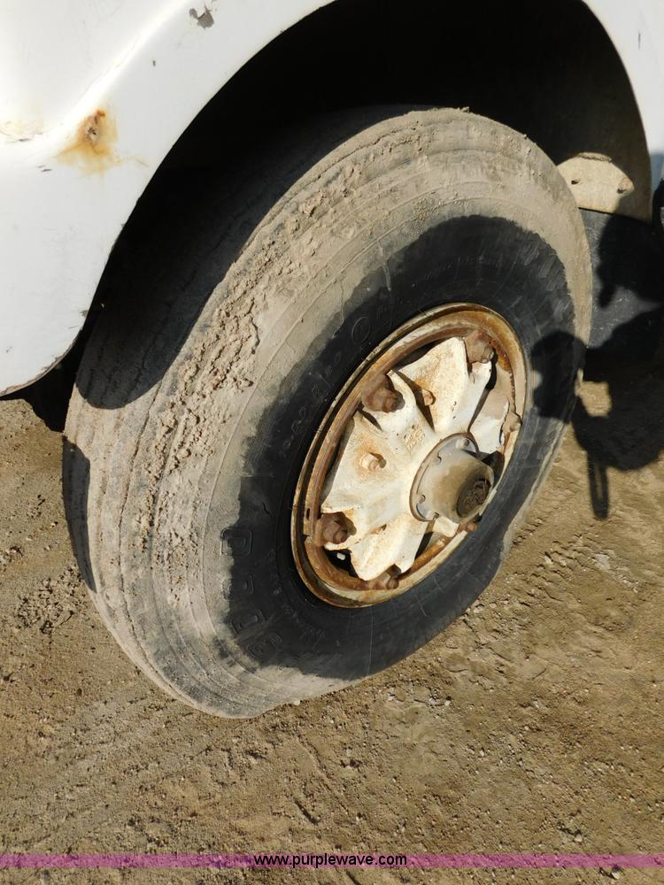 image for item J7406 1975 White Western Star ready mix truck
