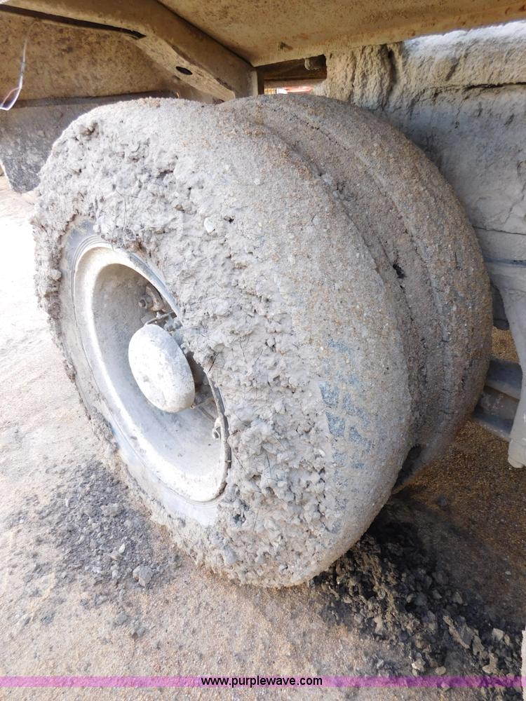 image for item J7406 1975 White Western Star ready mix truck