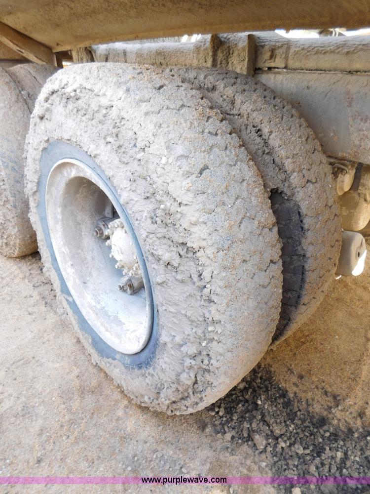 image for item J7406 1975 White Western Star ready mix truck