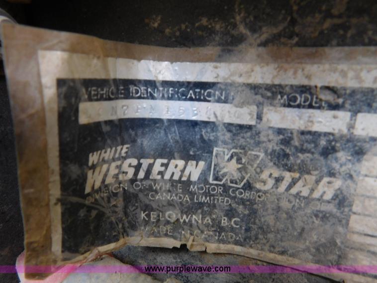 image for item J7406 1975 White Western Star ready mix truck