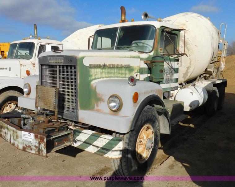 image for item J7407 1975 White Western Star ready mix truck