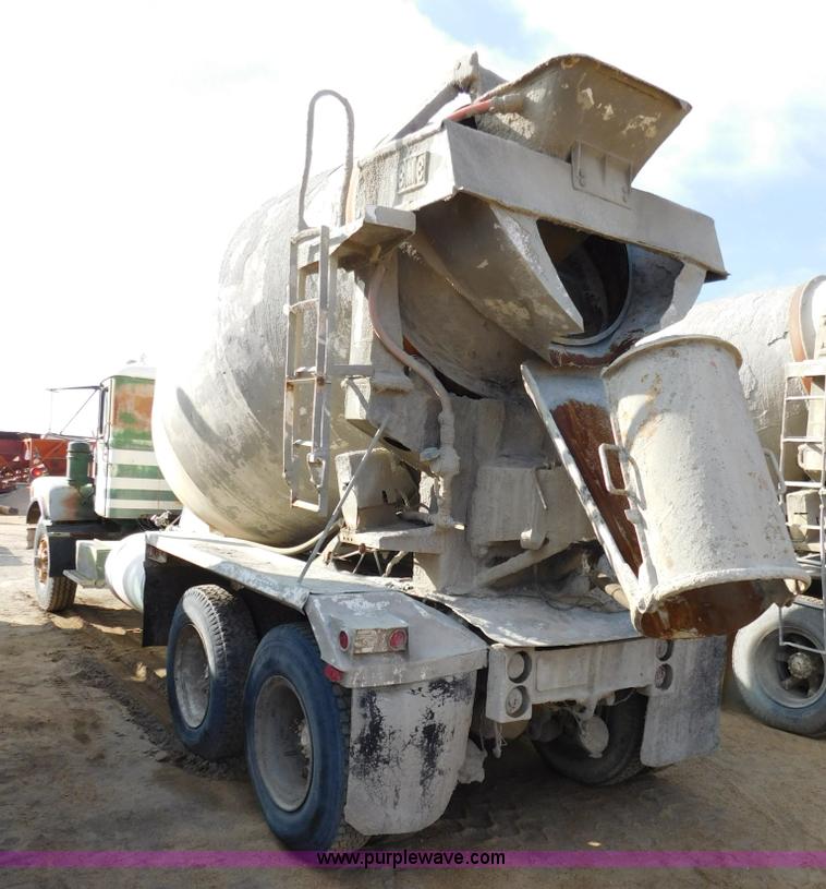 image for item J7407 1975 White Western Star ready mix truck