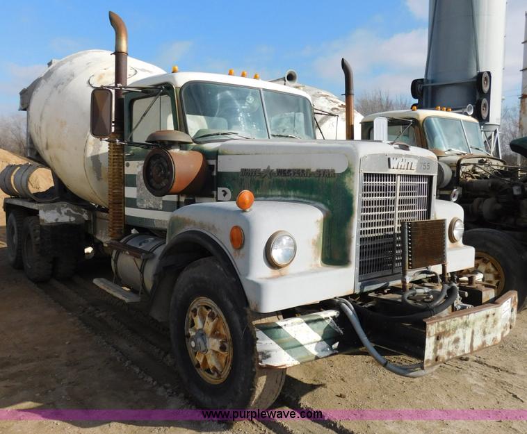 image for item J7407 1975 White Western Star ready mix truck