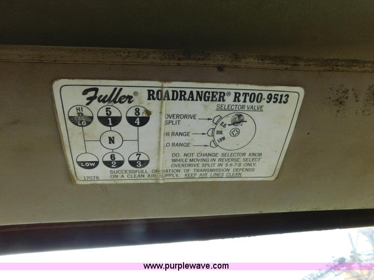 image for item J7407 1975 White Western Star ready mix truck