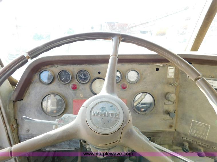 image for item J7407 1975 White Western Star ready mix truck