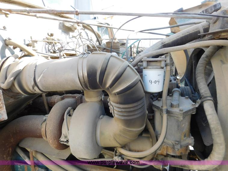 image for item J7407 1975 White Western Star ready mix truck