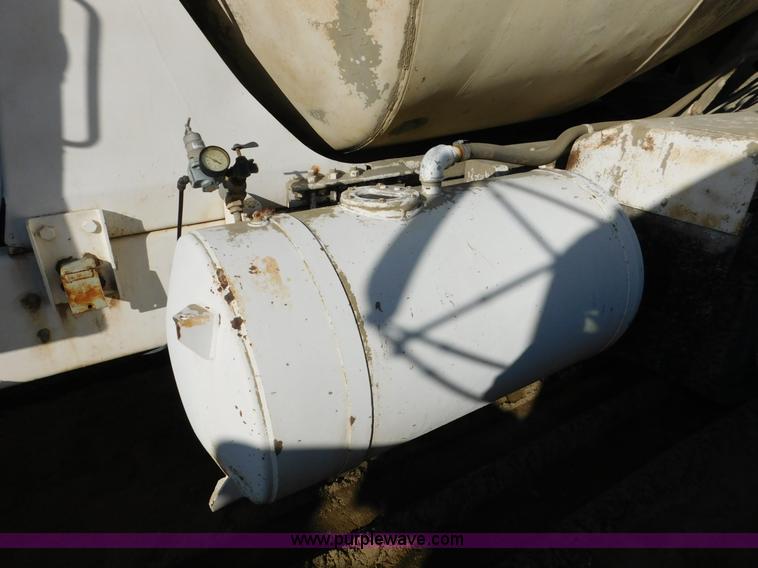 image for item J7407 1975 White Western Star ready mix truck