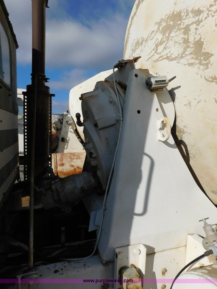 image for item J7407 1975 White Western Star ready mix truck