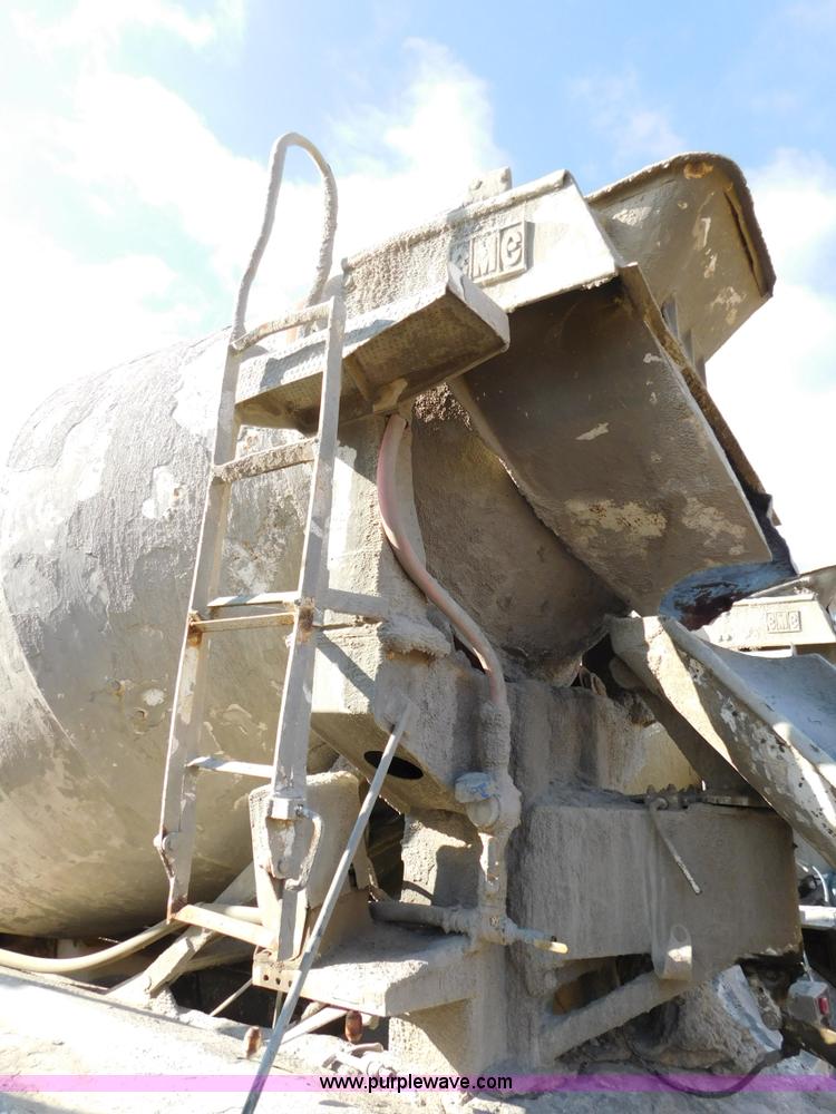 image for item J7407 1975 White Western Star ready mix truck