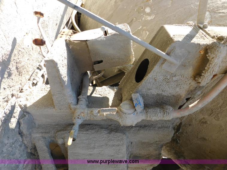 image for item J7407 1975 White Western Star ready mix truck