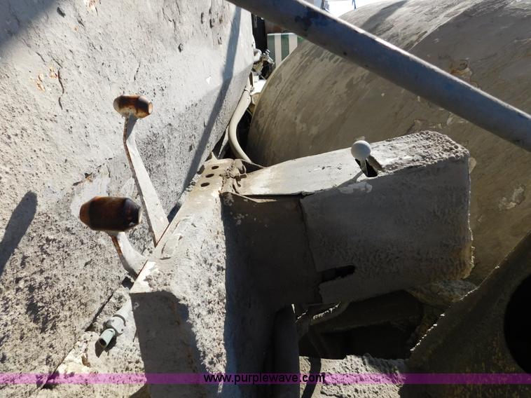 image for item J7407 1975 White Western Star ready mix truck