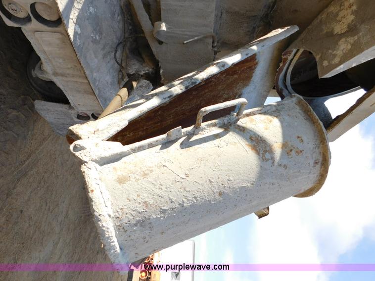 image for item J7407 1975 White Western Star ready mix truck