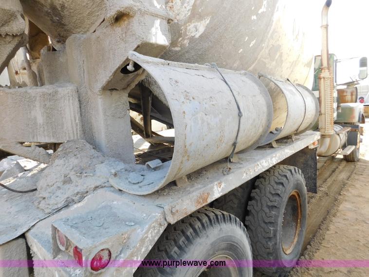 image for item J7407 1975 White Western Star ready mix truck