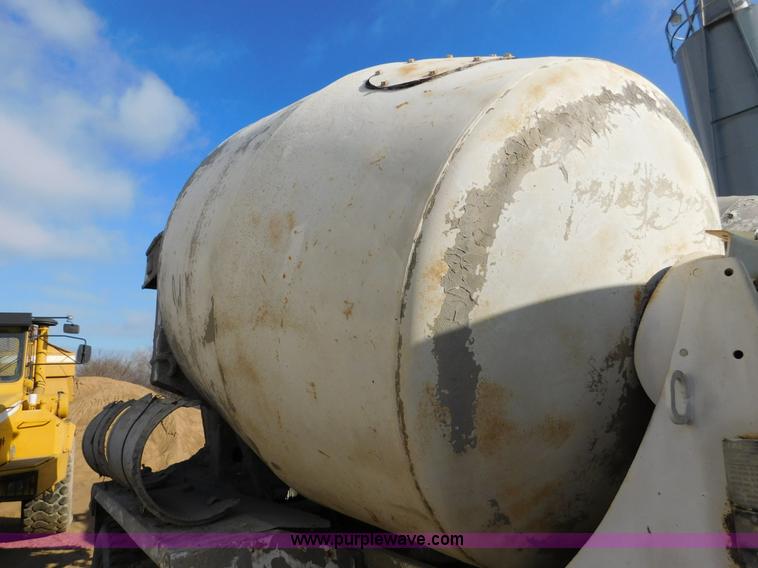 image for item J7407 1975 White Western Star ready mix truck