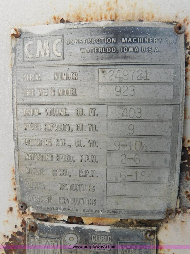 image for item J7407 1975 White Western Star ready mix truck