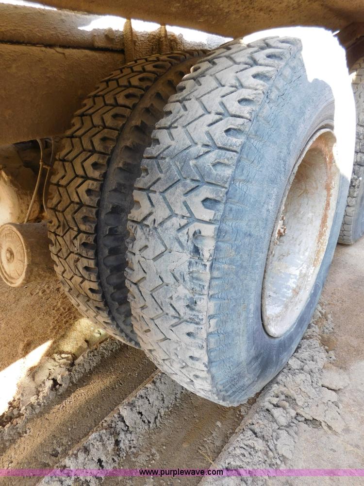image for item J7407 1975 White Western Star ready mix truck