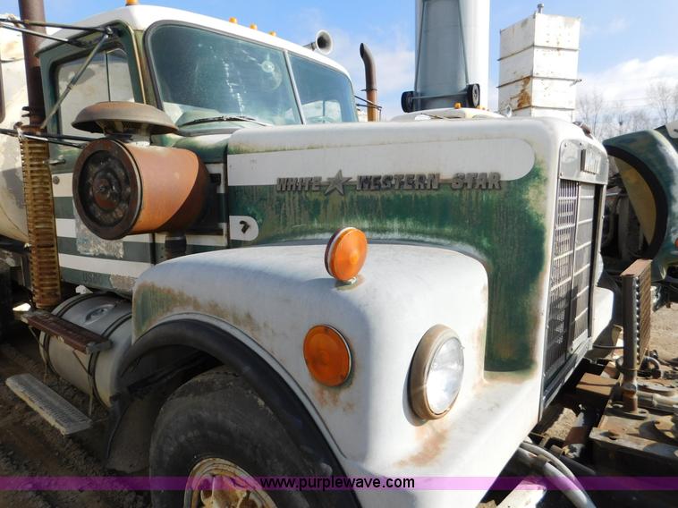 image for item J7407 1975 White Western Star ready mix truck