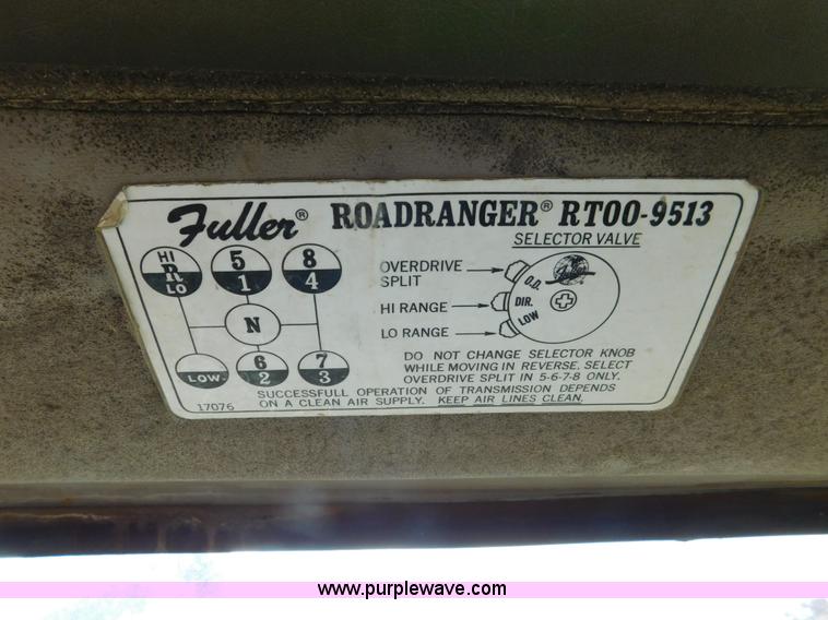 image for item J7408 1975 White Western Star ready mix truck