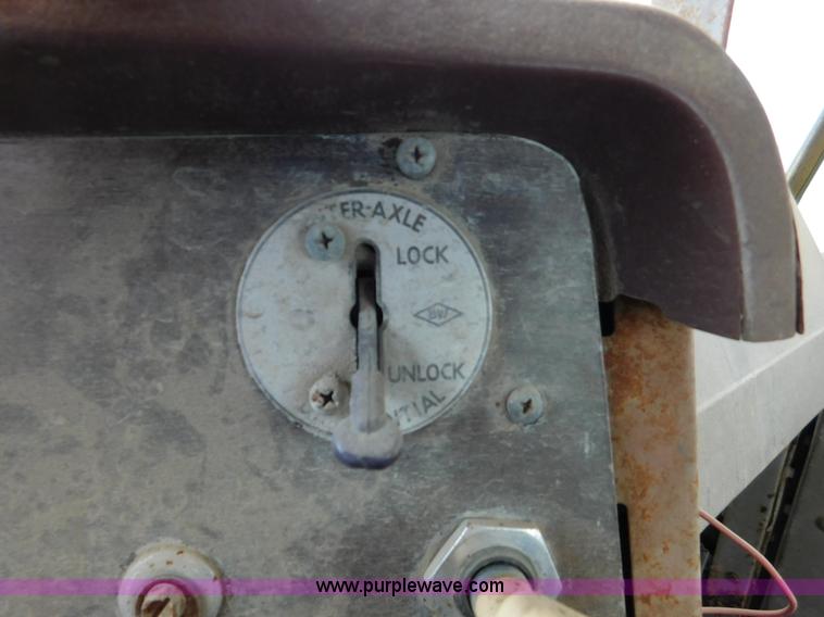 image for item J7408 1975 White Western Star ready mix truck