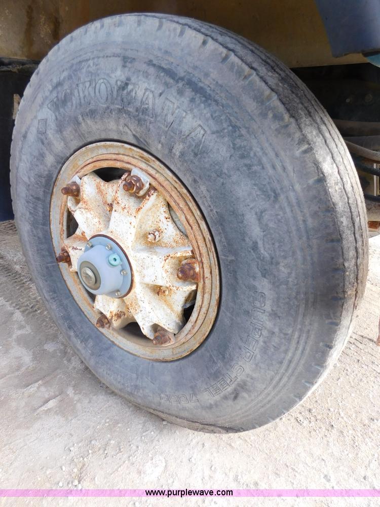 image for item J7408 1975 White Western Star ready mix truck