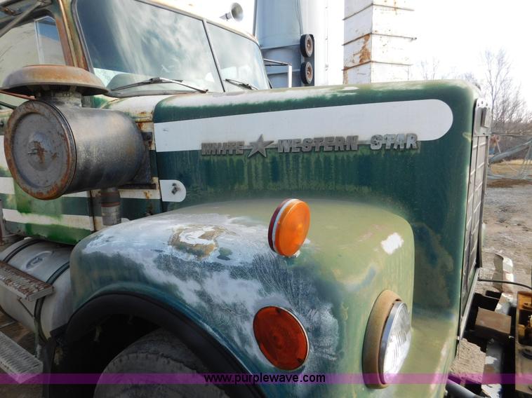 image for item J7408 1975 White Western Star ready mix truck