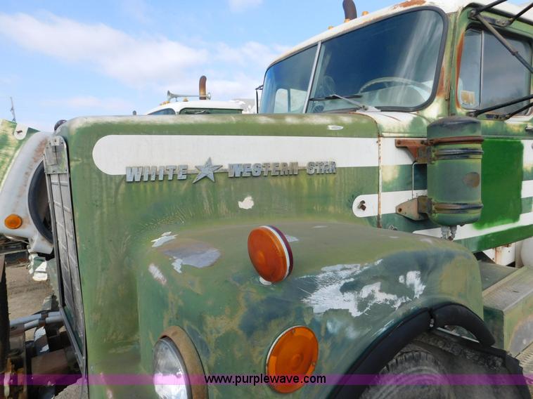 image for item J7408 1975 White Western Star ready mix truck