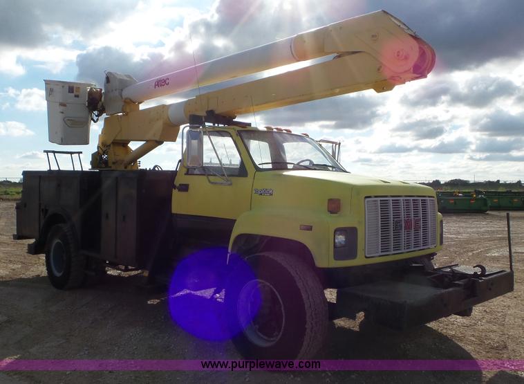 image for item J8372 1991 GMC TopKick bucket truck